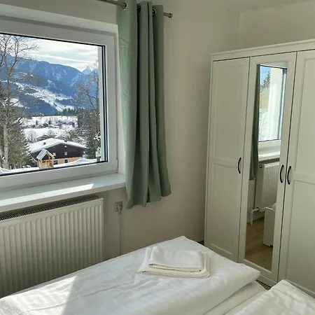 Hostel Mountain & *