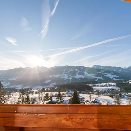 Mountain & ホステル