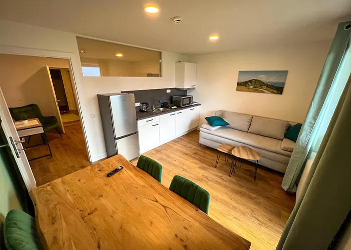 Хостел Mountain & *